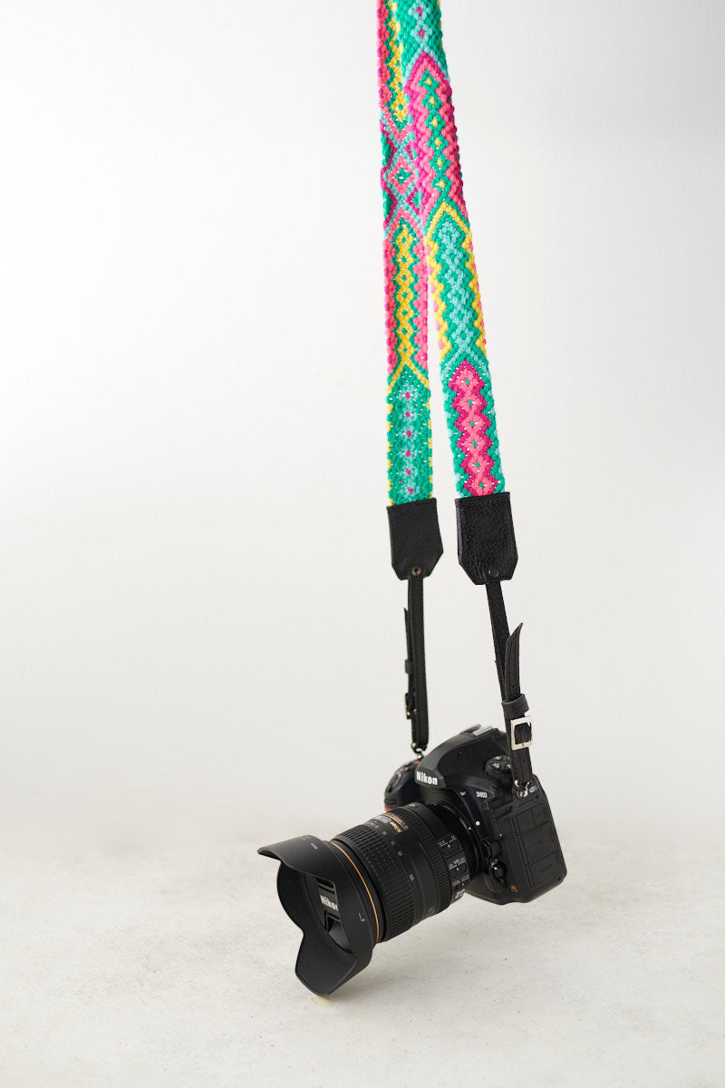 correas wayuu para cámaras hecho en colombia artesanal tejidos colombianos  accesorios para cámaras fotográficas