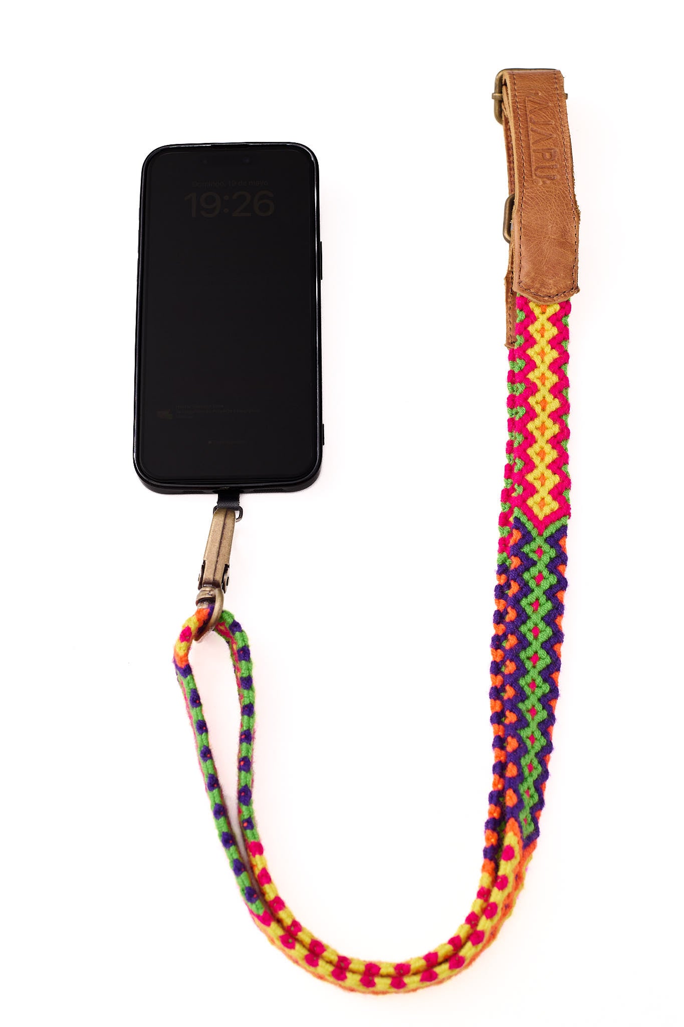 Correa celular cuero miel tejido Wayuu Crochét amarillo, verde y fucsia